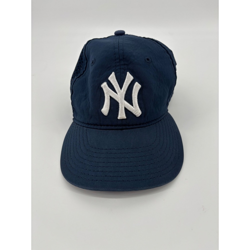 New Era 9TWENTY New York Yankees Youth Hat Navy Blue Mesh Back Adjustable Cap
